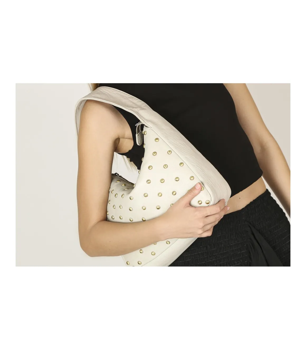 Bolso Hobo Tachuelas Berlin