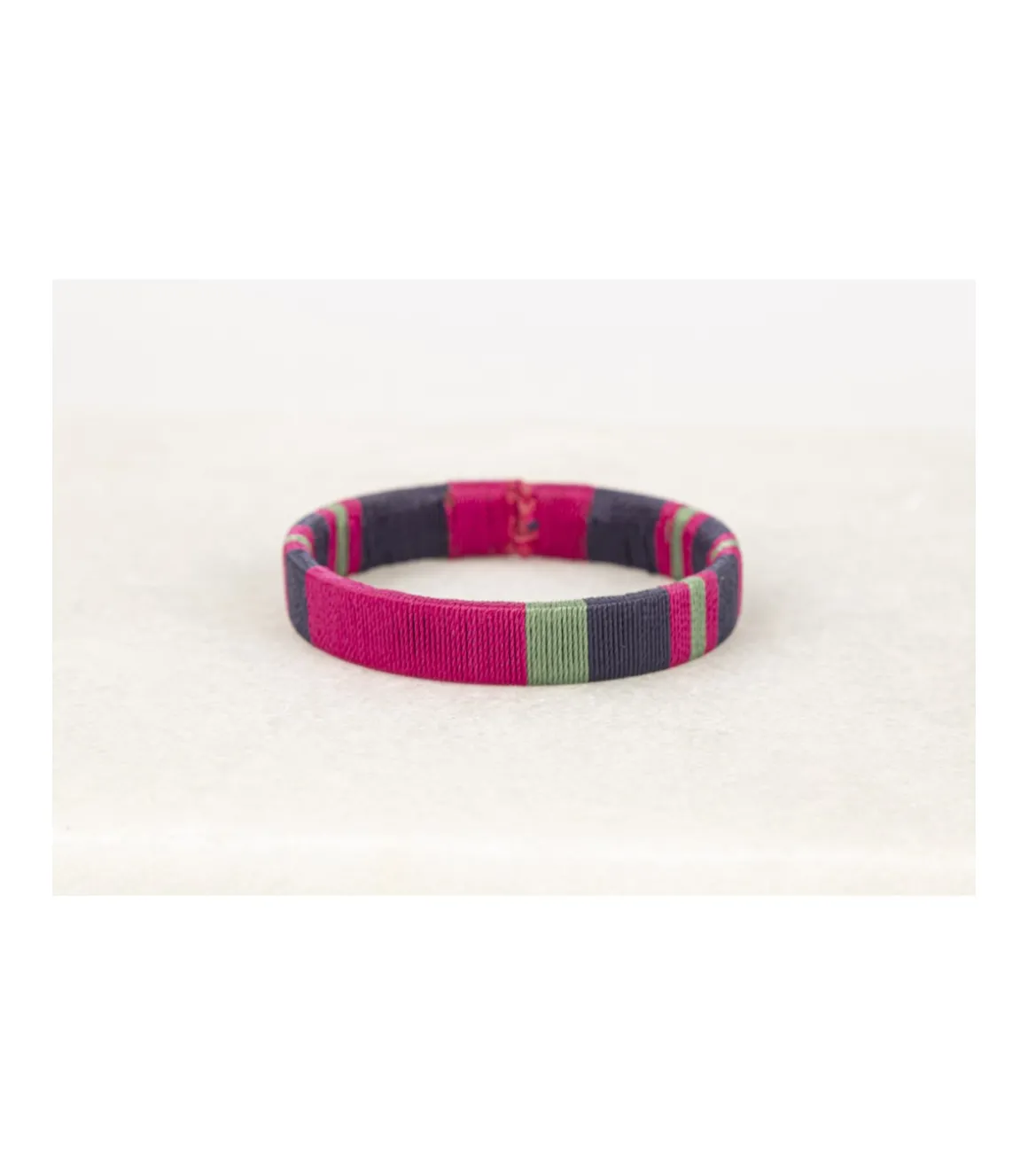 Brazalete Hilos Tri-color