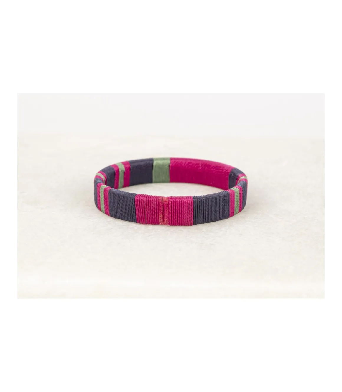 Brazalete Hilos Tri-color